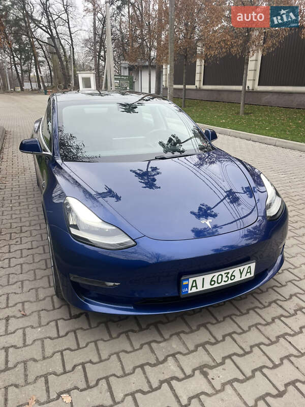 Седан Tesla Model 3 2019 в Киеве фото 2 Седан Tesla Model 3 2019 в Киеве