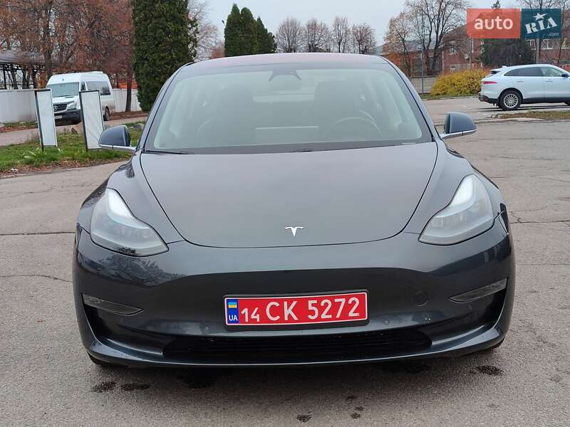 Седан Tesla Model 3 2018 в Сквире