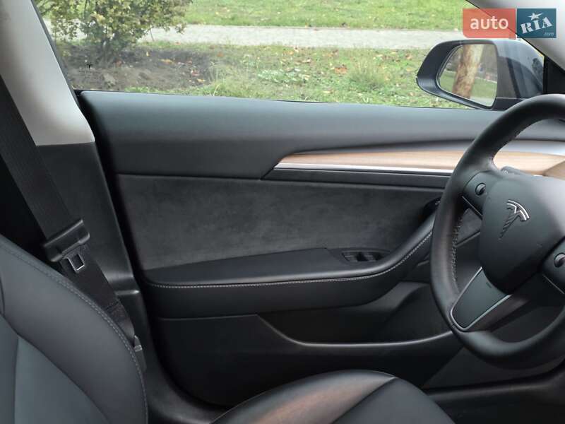 Седан Tesla Model 3 2022 в Кривому Розі фото 30 Седан Tesla Model 3 2022 в Кривому Розі