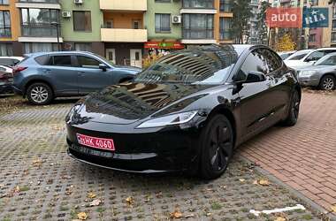 Седан Tesla Model 3 2024 в Киеве