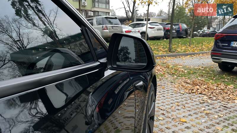 Седан Tesla Model 3 2024 в Києві