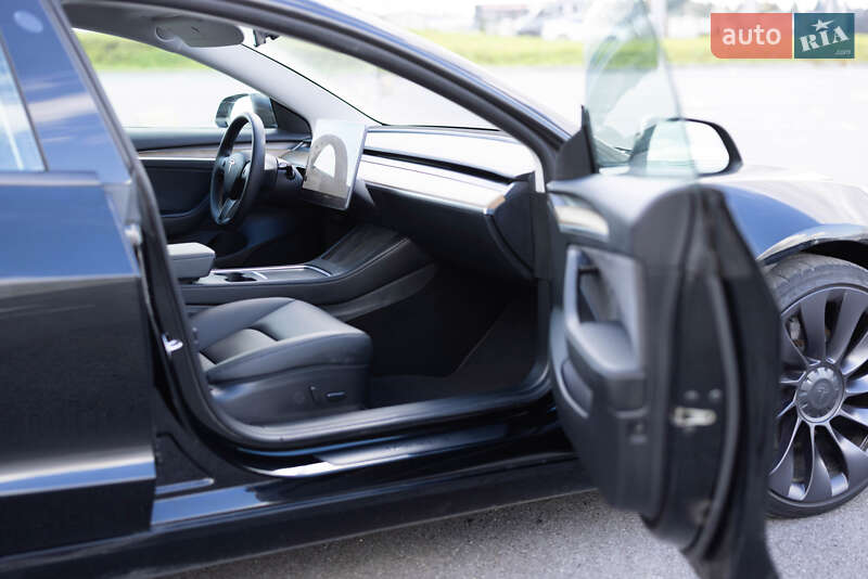 Седан Tesla Model 3 2021 в Львове фото 22 Седан Tesla Model 3 2021 в Львове
