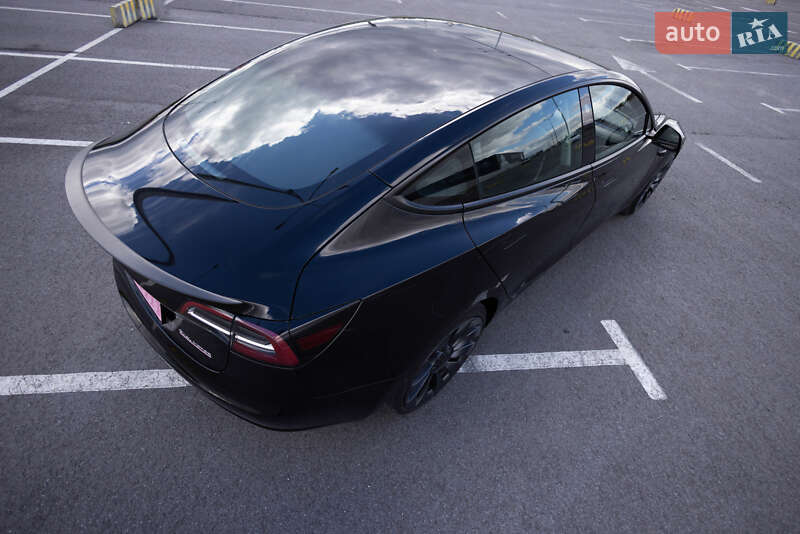 Седан Tesla Model 3 2021 в Львове фото 37 Седан Tesla Model 3 2021 в Львове