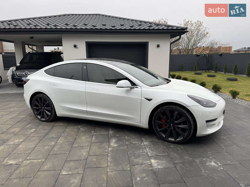 Седан Tesla Model 3 2020 в Ивано-Франковске фото 11 Седан Tesla Model 3 2020 в Ивано-Франковске