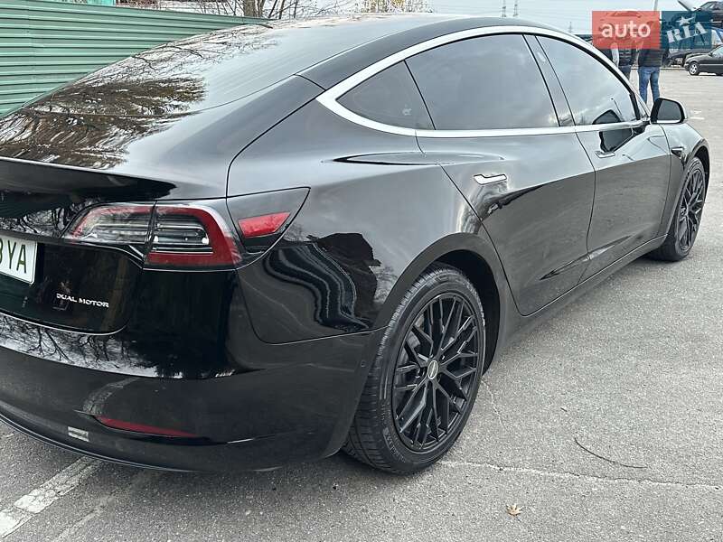 Седан Tesla Model 3 2019 в Харькове