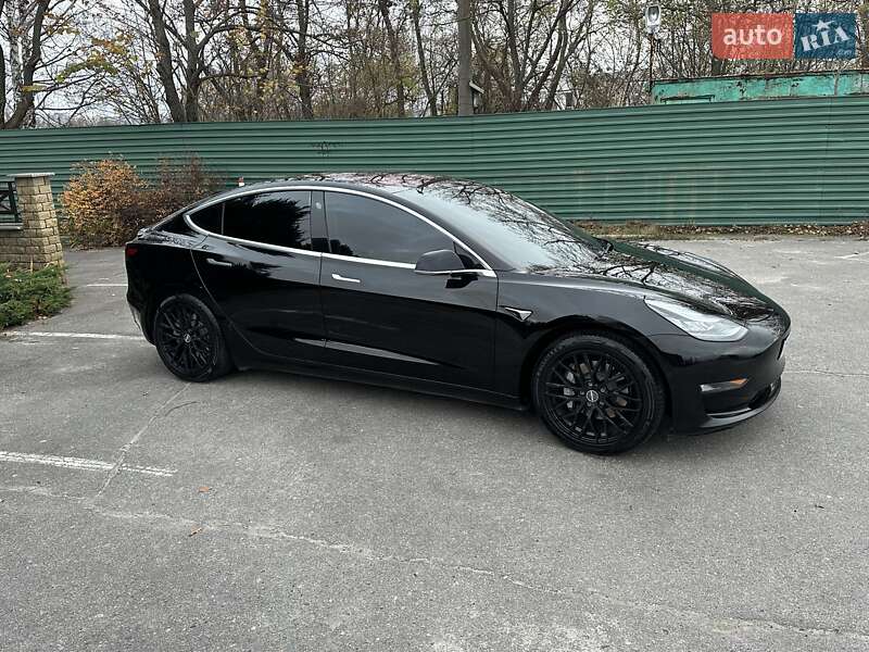 Седан Tesla Model 3 2019 в Харькове
