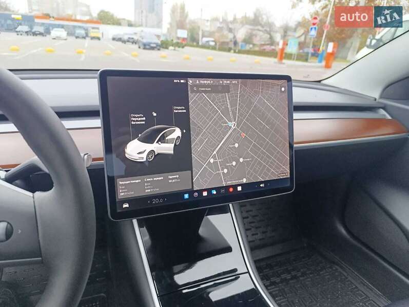 Седан Tesla Model 3 2019 в Одесі