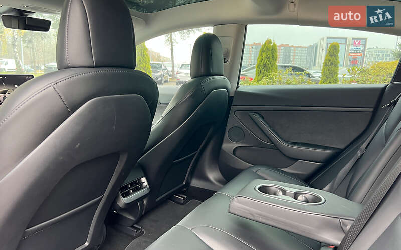 Седан Tesla Model 3 2022 в Львове фото 20 Седан Tesla Model 3 2022 в Львове