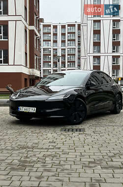 Седан Tesla Model 3 2024 в Ивано-Франковске