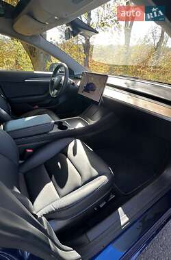 Седан Tesla Model 3 2022 в Львове