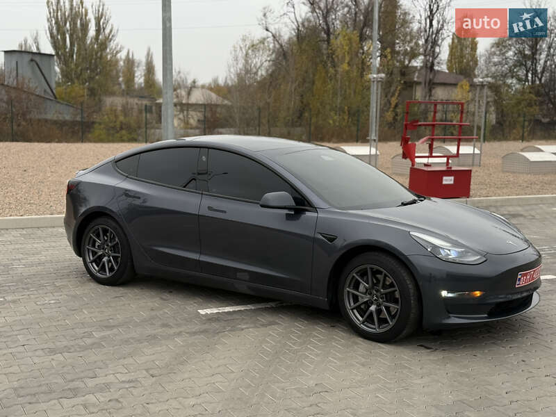 Седан Tesla Model 3 2022 в Кривому Розі фото 17 Седан Tesla Model 3 2022 в Кривому Розі