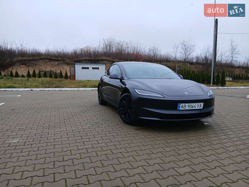 Седан Tesla Model 3 2024 в Калиновке