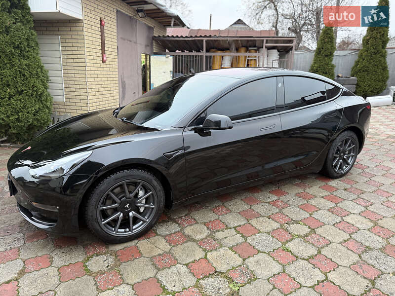 Седан Tesla Model 3 2018 в Харькове