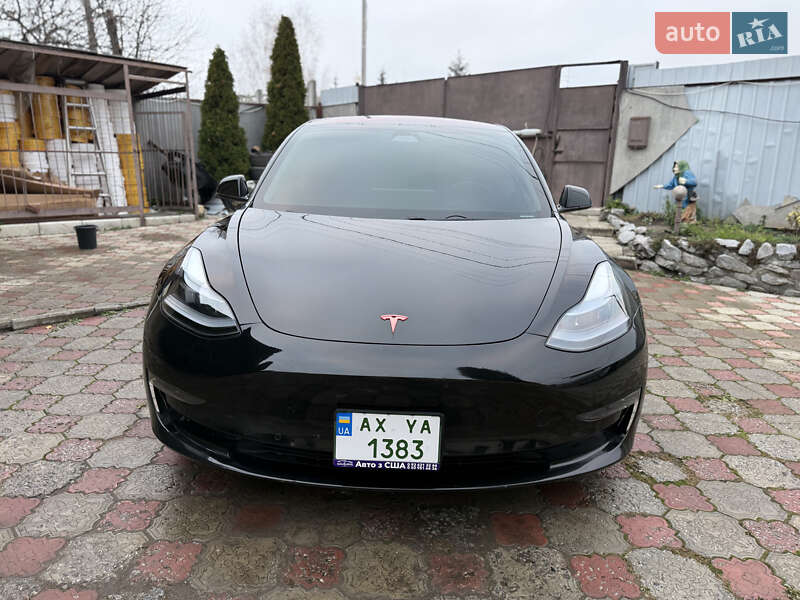 Седан Tesla Model 3 2018 в Харькове
