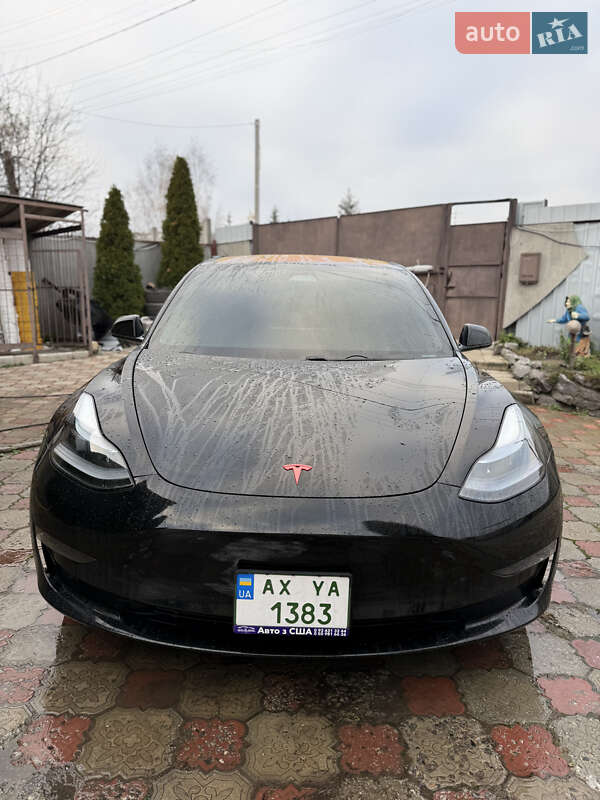 Седан Tesla Model 3 2018 в Харькове