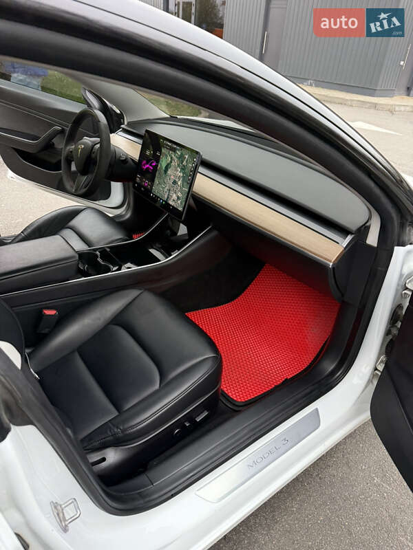 Седан Tesla Model 3 2019 в Кам'янець-Подільському фото 20 Седан Tesla Model 3 2019 в Кам'янець-Подільському