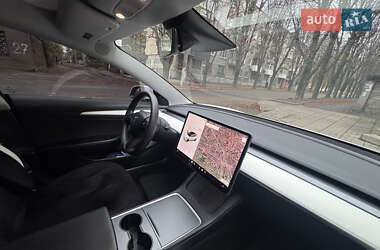 Седан Tesla Model 3 2021 в Каменском
