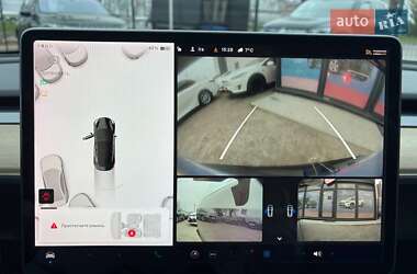 Седан Tesla Model 3 2018 в Виннице