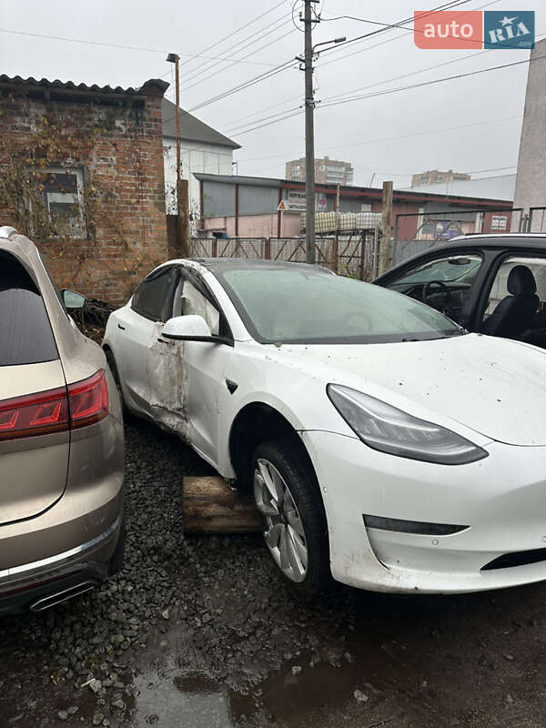 Tesla Model 3 2019 Tesla Model 3 2019
