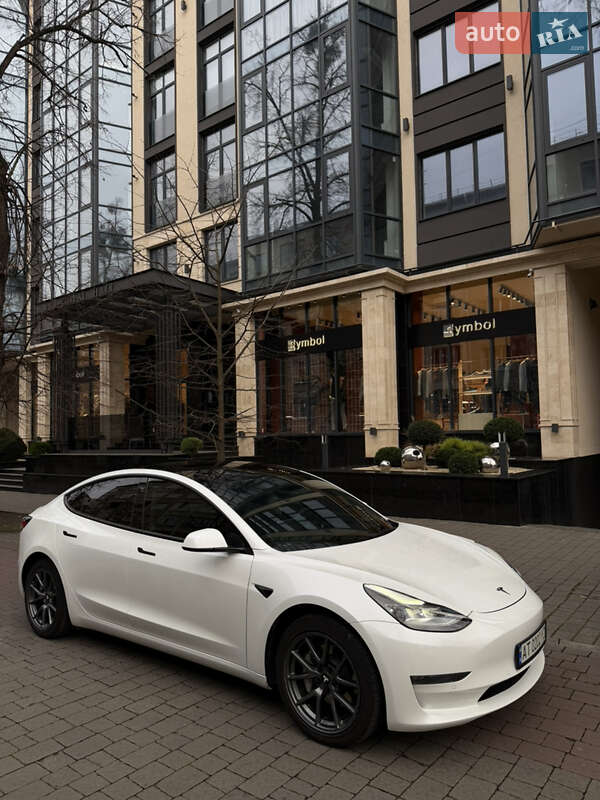 Седан Tesla Model 3 2021 в Івано-Франківську фото 2 Седан Tesla Model 3 2021 в Івано-Франківську