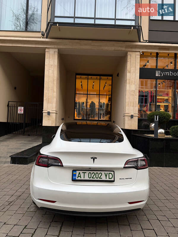 Седан Tesla Model 3 2021 в Івано-Франківську фото 9 Седан Tesla Model 3 2021 в Івано-Франківську