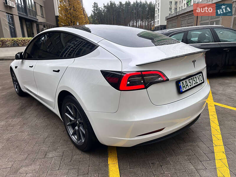 Седан Tesla Model 3 2023 в Ірпені фото 4 Седан Tesla Model 3 2023 в Ірпені
