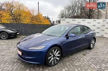 Седан Tesla Model 3 2024 в Луцке