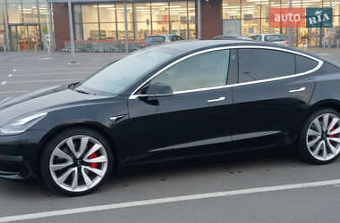 Седан Tesla Model 3 2019 в Луцьку