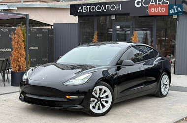 Седан Tesla Model 3 2022 в Киеве