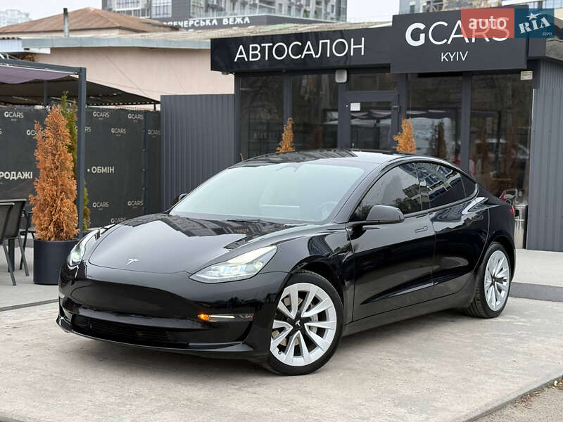 Tesla Model 3 2022