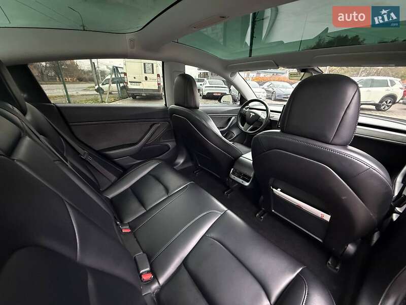 Седан Tesla Model 3 2019 в Луцке фото 12 Седан Tesla Model 3 2019 в Луцке