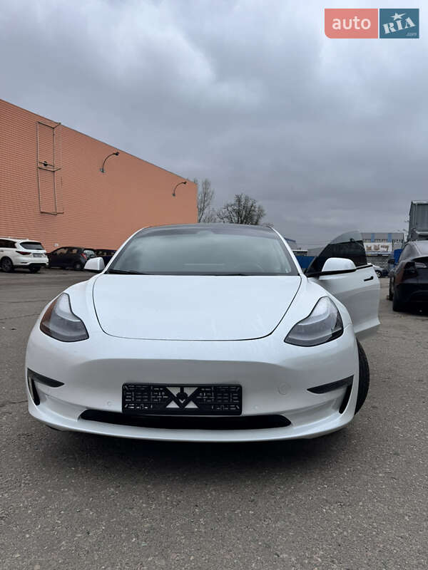 Седан Tesla Model 3 2022 в Киеве фото 13 Седан Tesla Model 3 2022 в Киеве