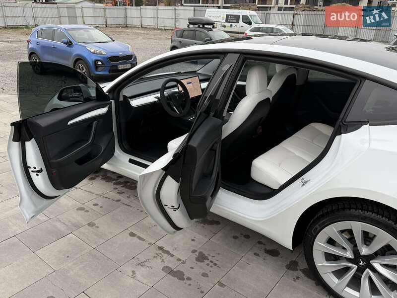 Седан Tesla Model 3 2021 в Киеве фото 8 Седан Tesla Model 3 2021 в Киеве