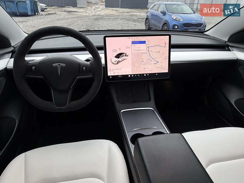 Седан Tesla Model 3 2021 в Киеве фото 19 Седан Tesla Model 3 2021 в Киеве