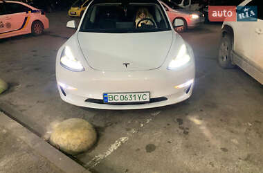 Седан Tesla Model 3 2018 в Львове