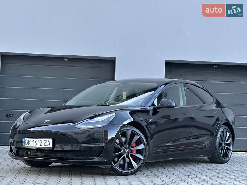 Седан Tesla Model 3 2019 в Тернополі