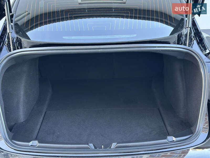 Седан Tesla Model 3 2019 в Тернополі