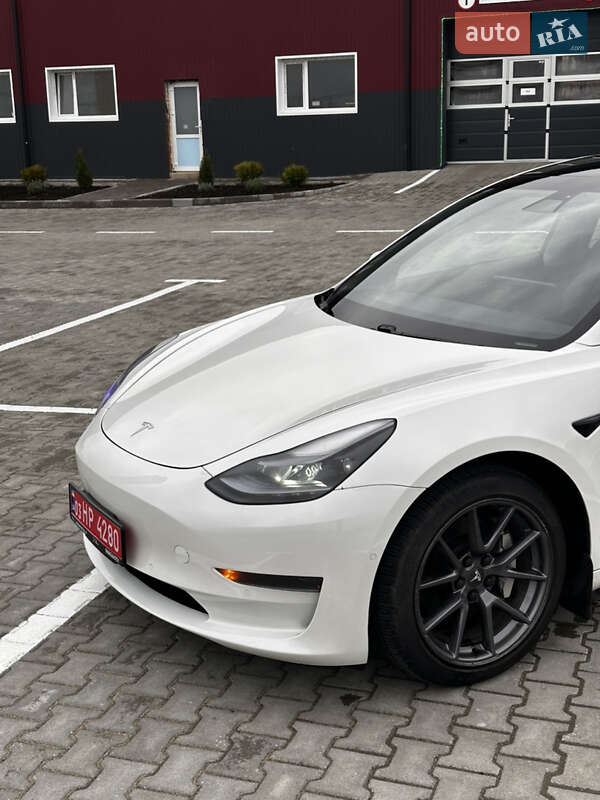 Седан Tesla Model 3 2021 в Дубно фото 10 Седан Tesla Model 3 2021 в Дубно