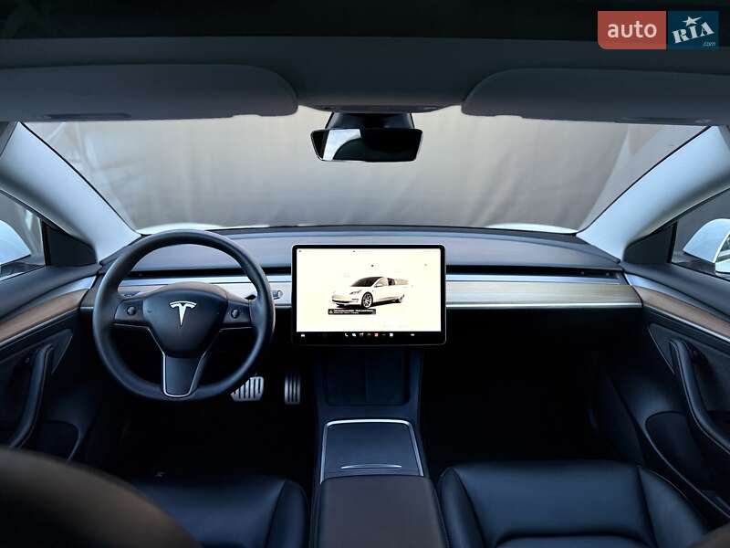 Седан Tesla Model 3 2023 в Львові фото 42 Седан Tesla Model 3 2023 в Львові