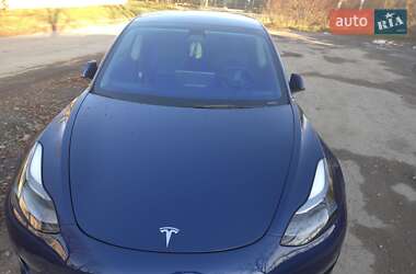 Седан Tesla Model 3 2021 в Івано-Франківську