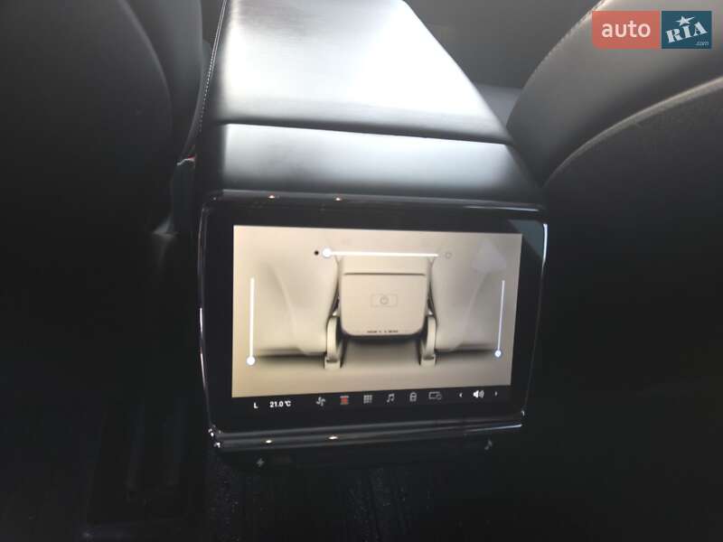 Седан Tesla Model 3 2021 в Ивано-Франковске