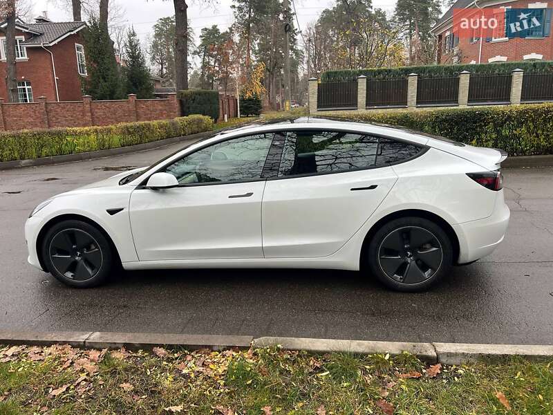 Седан Tesla Model 3 2021 в Киеве фото 11 Седан Tesla Model 3 2021 в Киеве