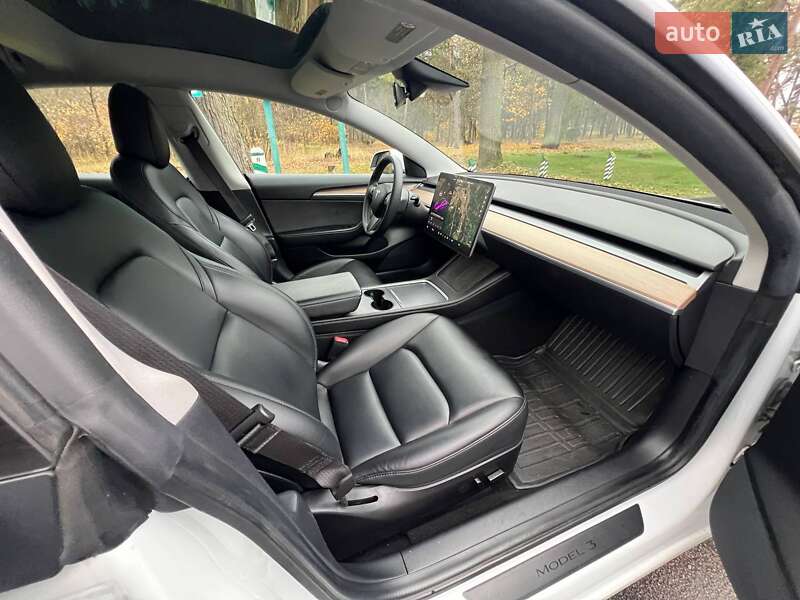 Седан Tesla Model 3 2021 в Киеве фото 31 Седан Tesla Model 3 2021 в Киеве