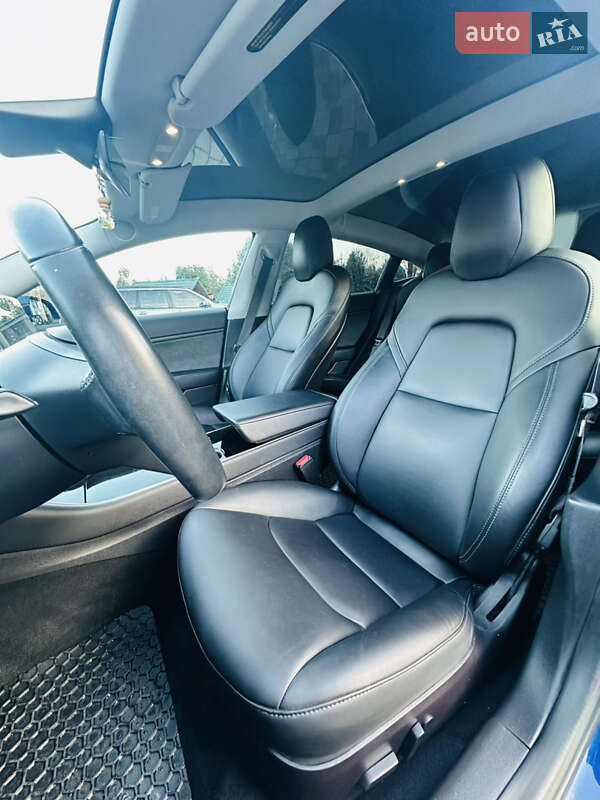 Седан Tesla Model 3 2018 в Львове фото 12 Седан Tesla Model 3 2018 в Львове