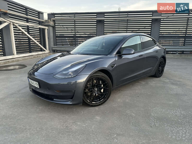 Седан Tesla Model 3 2022 в Киеве фото 2 Седан Tesla Model 3 2022 в Киеве