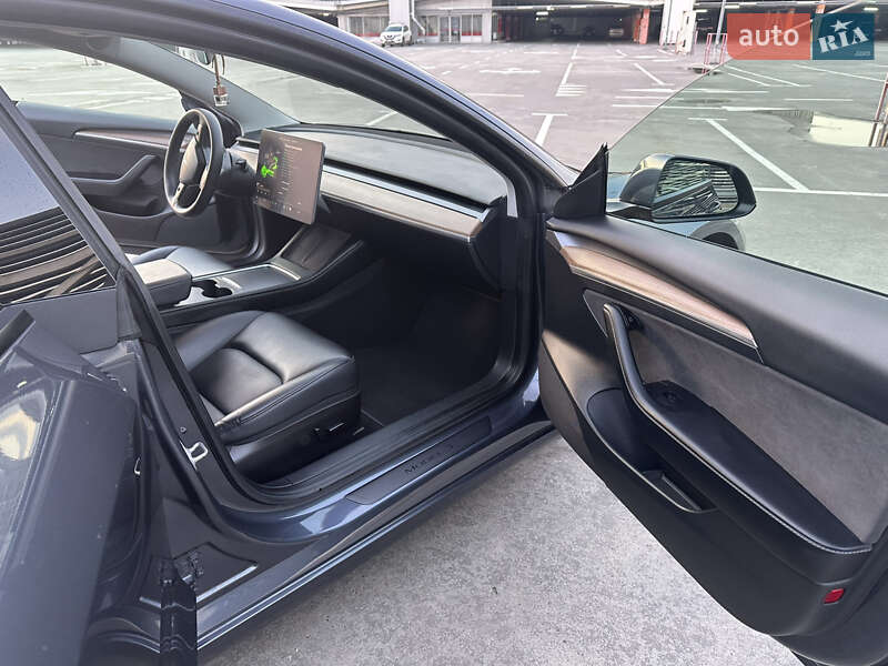Седан Tesla Model 3 2022 в Киеве фото 17 Седан Tesla Model 3 2022 в Киеве