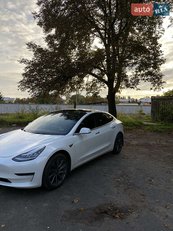 Седан Tesla Model 3 2019 в Кам'янці-Бузькій фото 2 Седан Tesla Model 3 2019 в Кам'янці-Бузькій