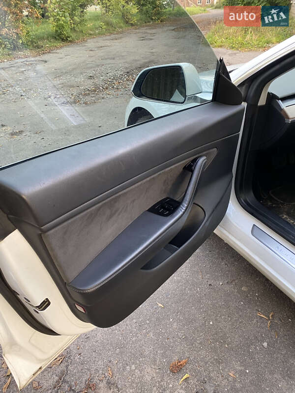 Седан Tesla Model 3 2019 в Кам'янці-Бузькій фото 10 Седан Tesla Model 3 2019 в Кам'янці-Бузькій