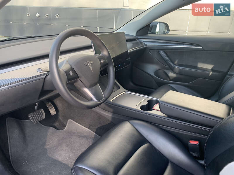 Седан Tesla Model 3 2022 в Киеве фото 22 Седан Tesla Model 3 2022 в Киеве