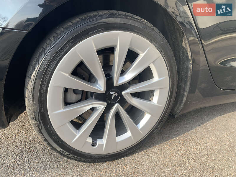 Седан Tesla Model 3 2022 в Киеве фото 33 Седан Tesla Model 3 2022 в Киеве